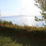 Avia Holiday Homes *