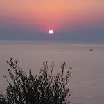 Avia Holiday Homes
