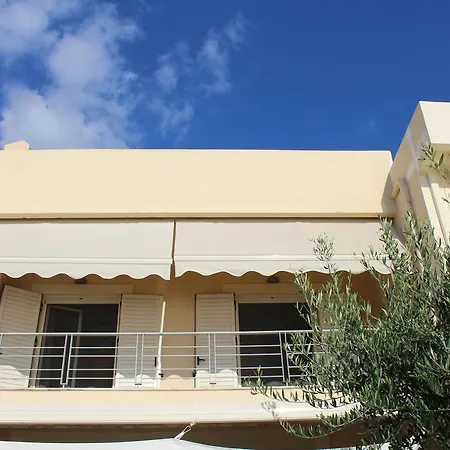 Avia Holiday Homes *