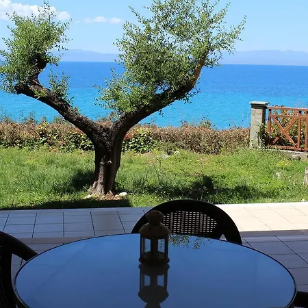 Avia Holiday Homes