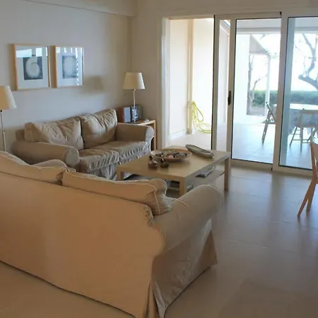 Avia Holiday Homes *