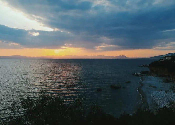 アパート Homes Avía