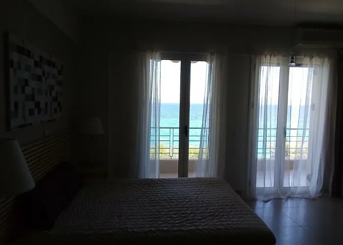 Homes Апартаменты Avia